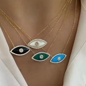 Green Malachite Evil Eye Necklace – Gold Shell Eye Pendant with Crystals